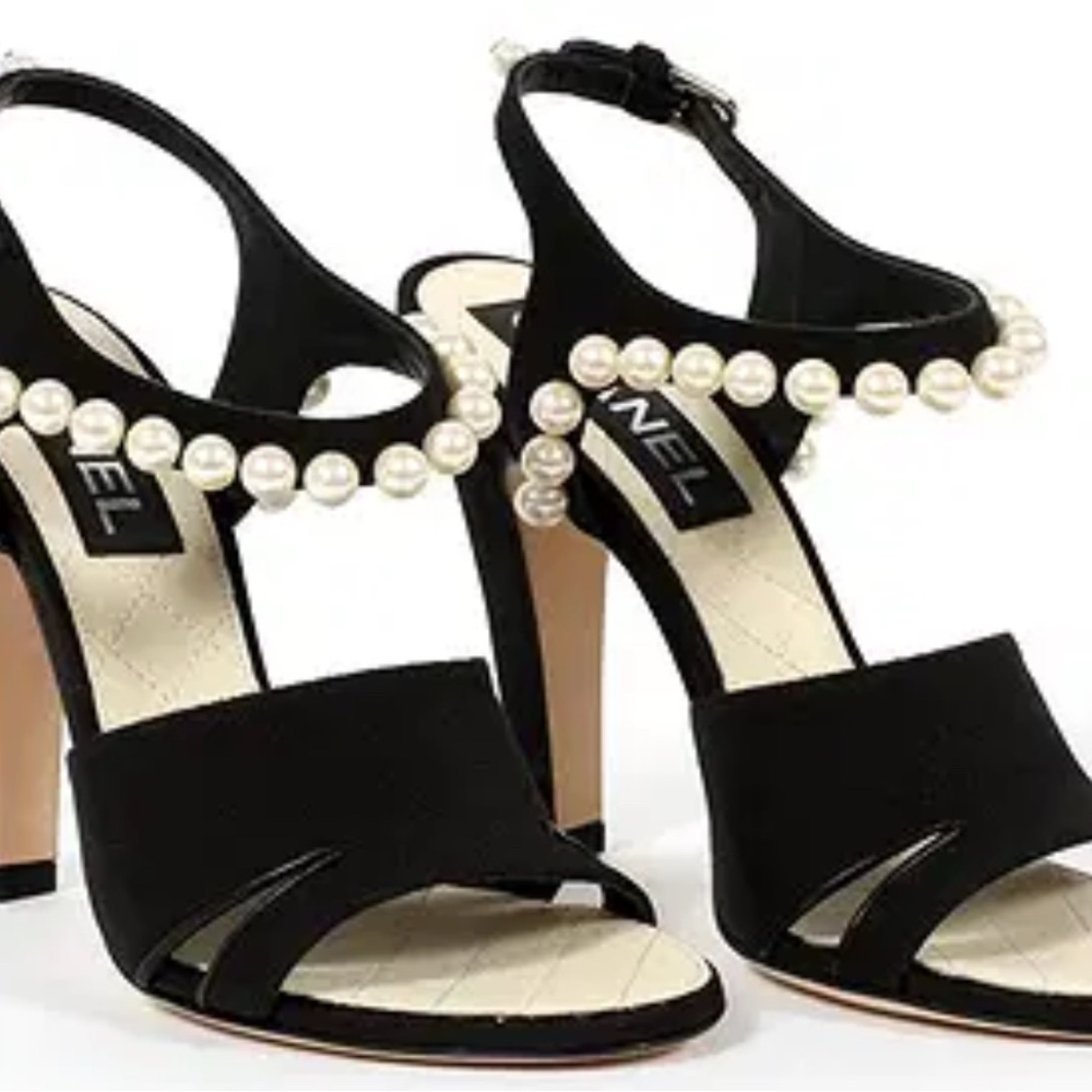 CHANEL‎ Black Satin Pearl Embellished Sandal Heels Women’s Size 40 Elegant Shoes - Picture 3 of 10